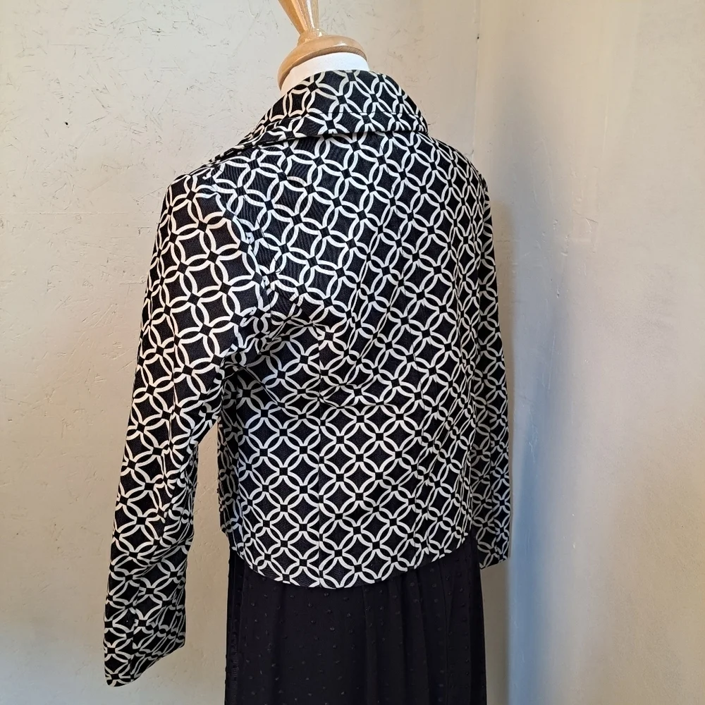 Micheal kors | Black & White blazer jacket with button details*stained neck - Picture 3 of 14